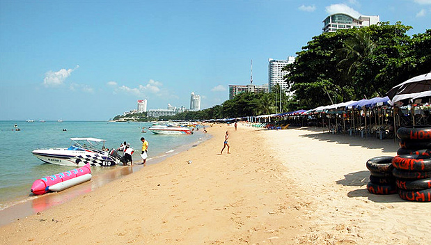 Strand Pattaya dreigt te verdwijnen