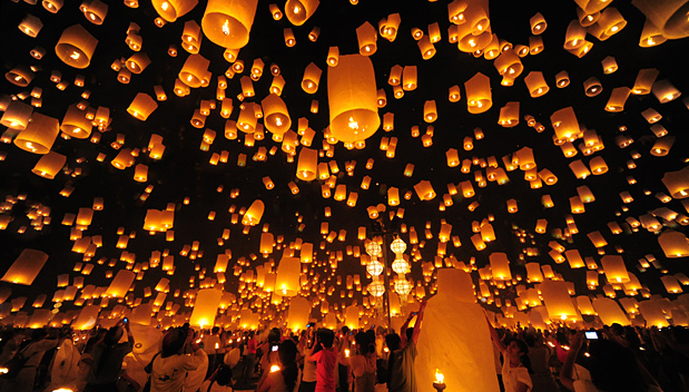 Loy Krathong in Chiang Mai