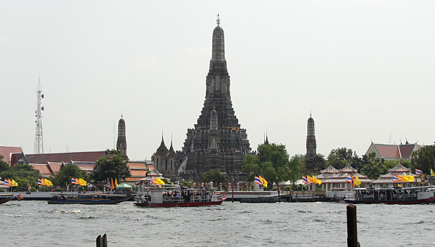 Wat Arun stoepa wordt drie jaar gesloten